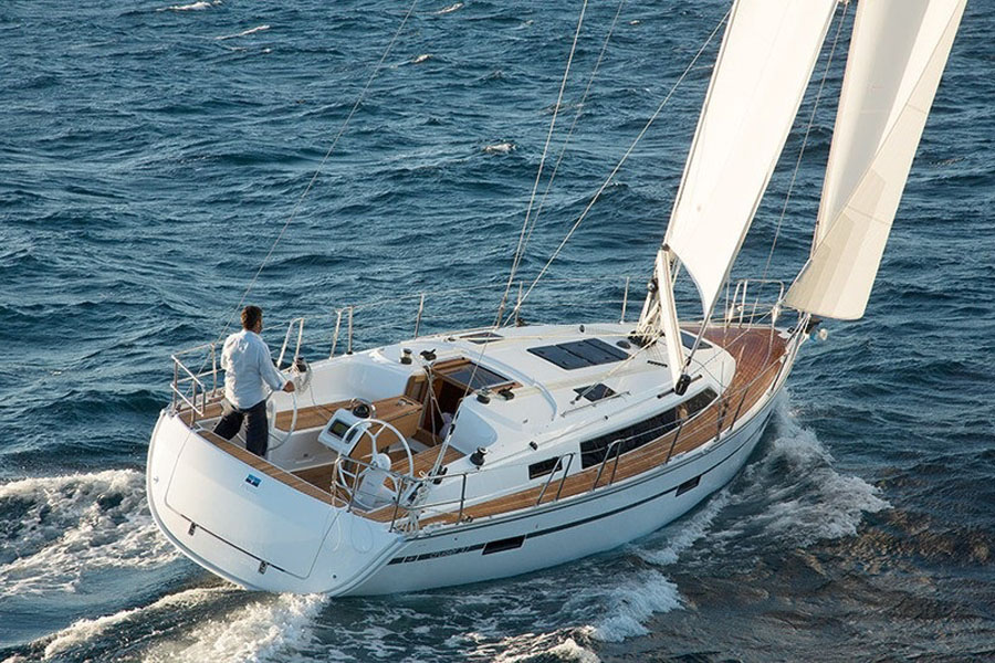 Bavaria 37